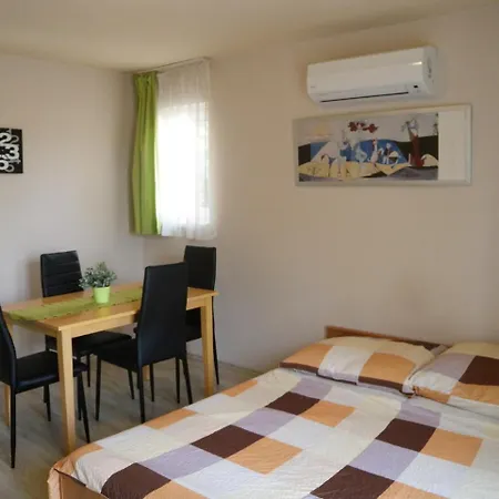 In - Balaton 19754 Apartman Siófok