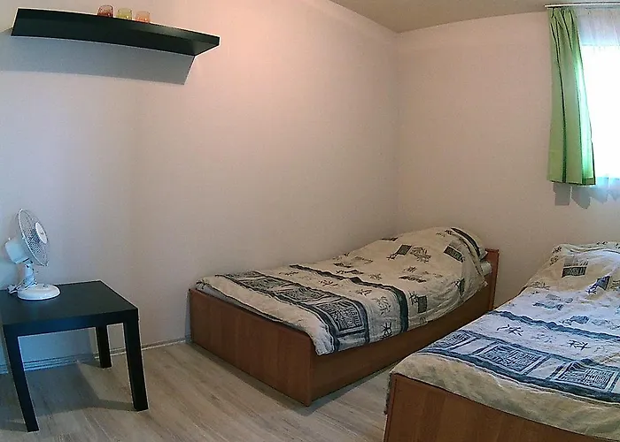 In - Balaton 19754 שיופוק