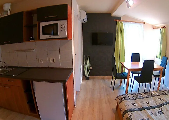 In - Balaton 19754 דירה