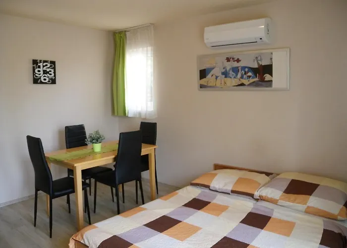 In - Balaton 19754 דירה שיופוק